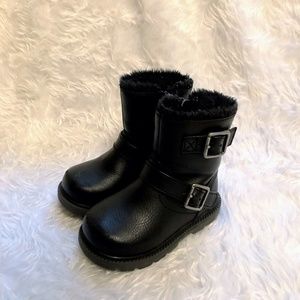 Size 5 Toddler Zip Up Fur Lined Fall/Winter Boots